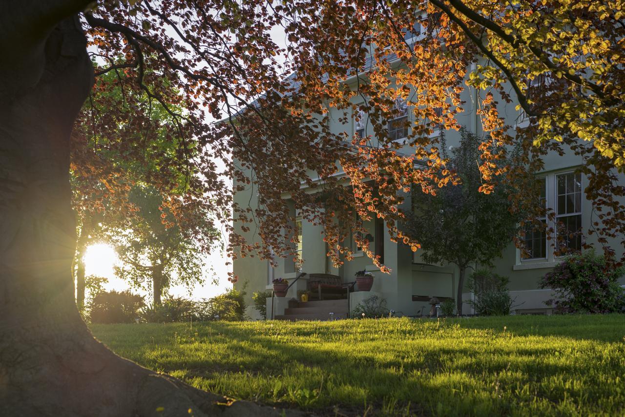 Yale Manor B&B & Yurt Glamping Экстерьер фото