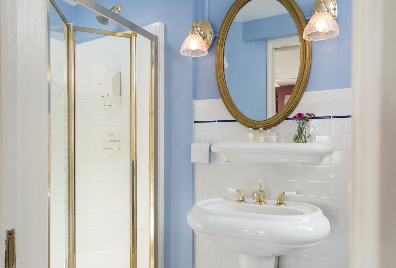 Yale Manor B&B & Yurt Glamping Экстерьер фото